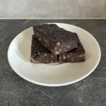 Bananų braunis be pridėtinio cukraus ir miltų