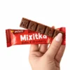 Batonelis su liofilizuotomis braškėmis